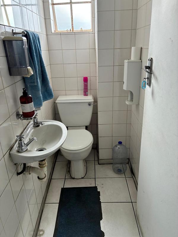 To Let commercial Property for Rent in Deal Party Eastern Cape